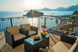 hotel azimut