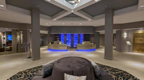 crowne plaza edison by ihg