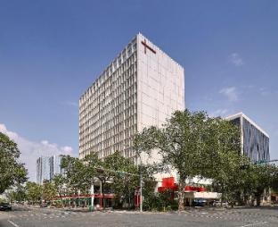 Matrix Hotel,Edmonton>>Alberta,4 star