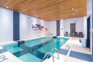 sandman signature edmonton south hotel