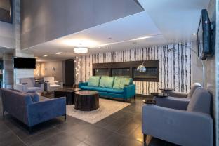 sandman signature edmonton south hotel