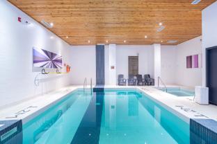 sandman signature edmonton south hotel