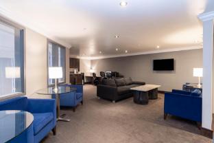 Sandman Signature Edmonton South Hotel,Edmonton>>Alberta,4 star