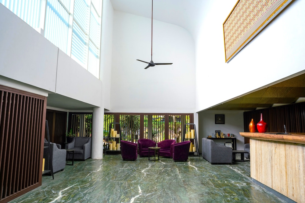 estrella hotel and conference