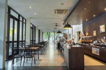 estrella hotel and conference