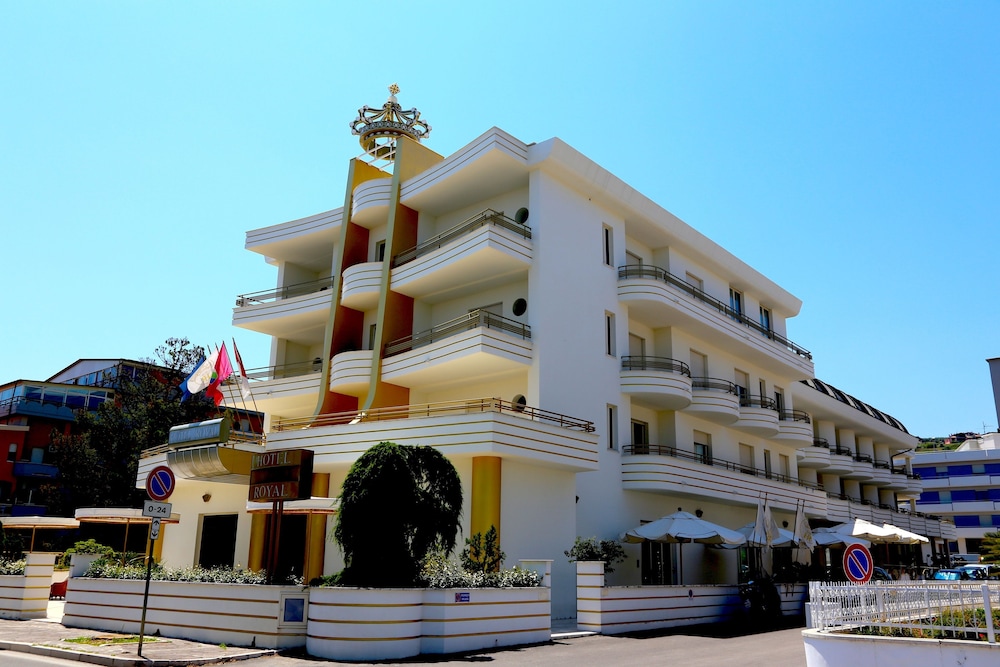 hotel royal