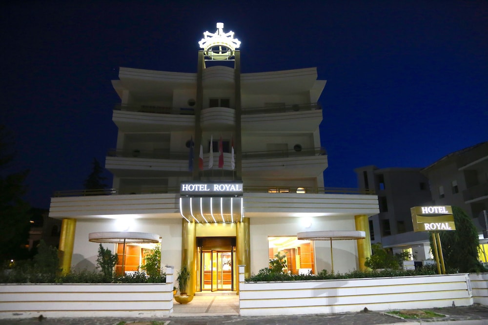 hotel royal