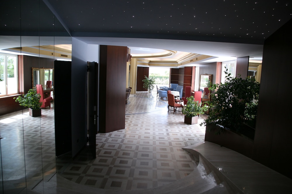 hotel royal