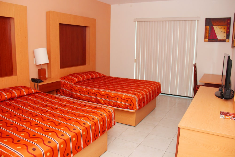 hotel real zapopan