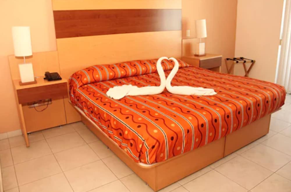 hotel real zapopan