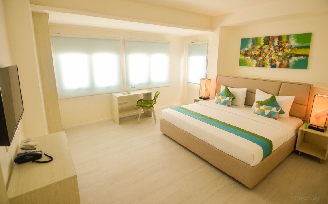 lime hotel boracay