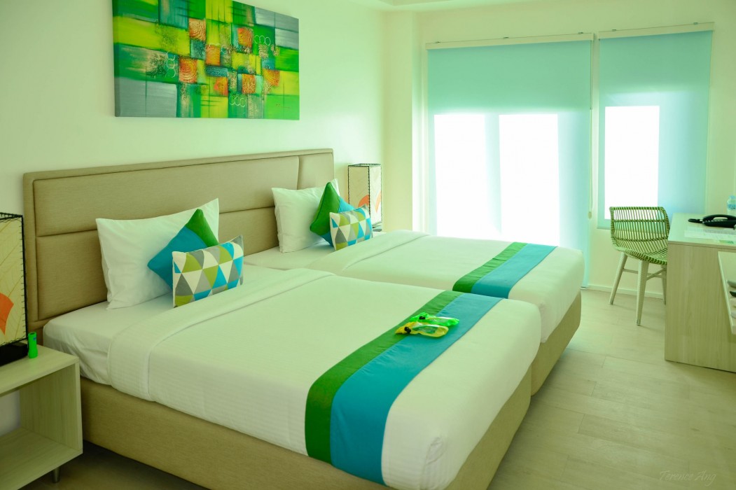lime hotel boracay