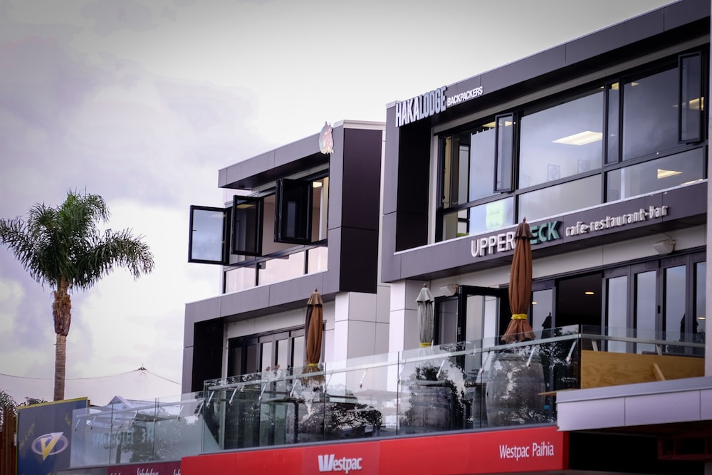 haka house bay of islands