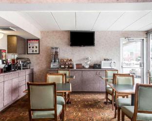 Econo Lodge Elmira-Corning,Big Flats>>Addison,2 star