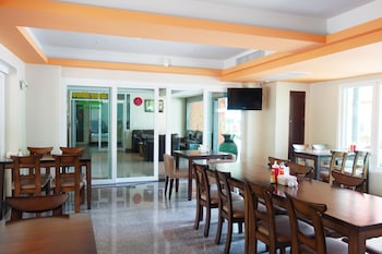 phuket ecozy hotel