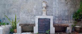 coral grand place bangkok