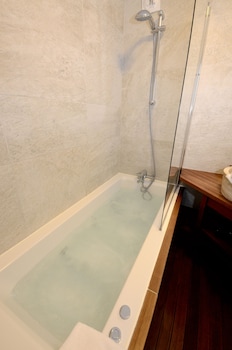 green hotels paris 13