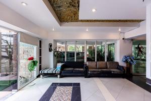 Latin Garden,Bangkok>>Bang Khun Thian,3 star