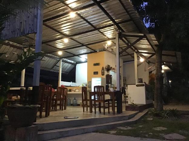 baan aunrak koh chang