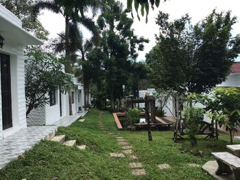 baan aunrak koh chang