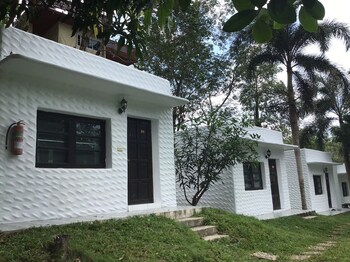baan aunrak koh chang
