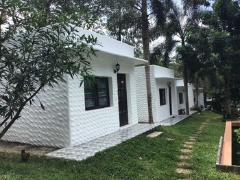 baan aunrak koh chang