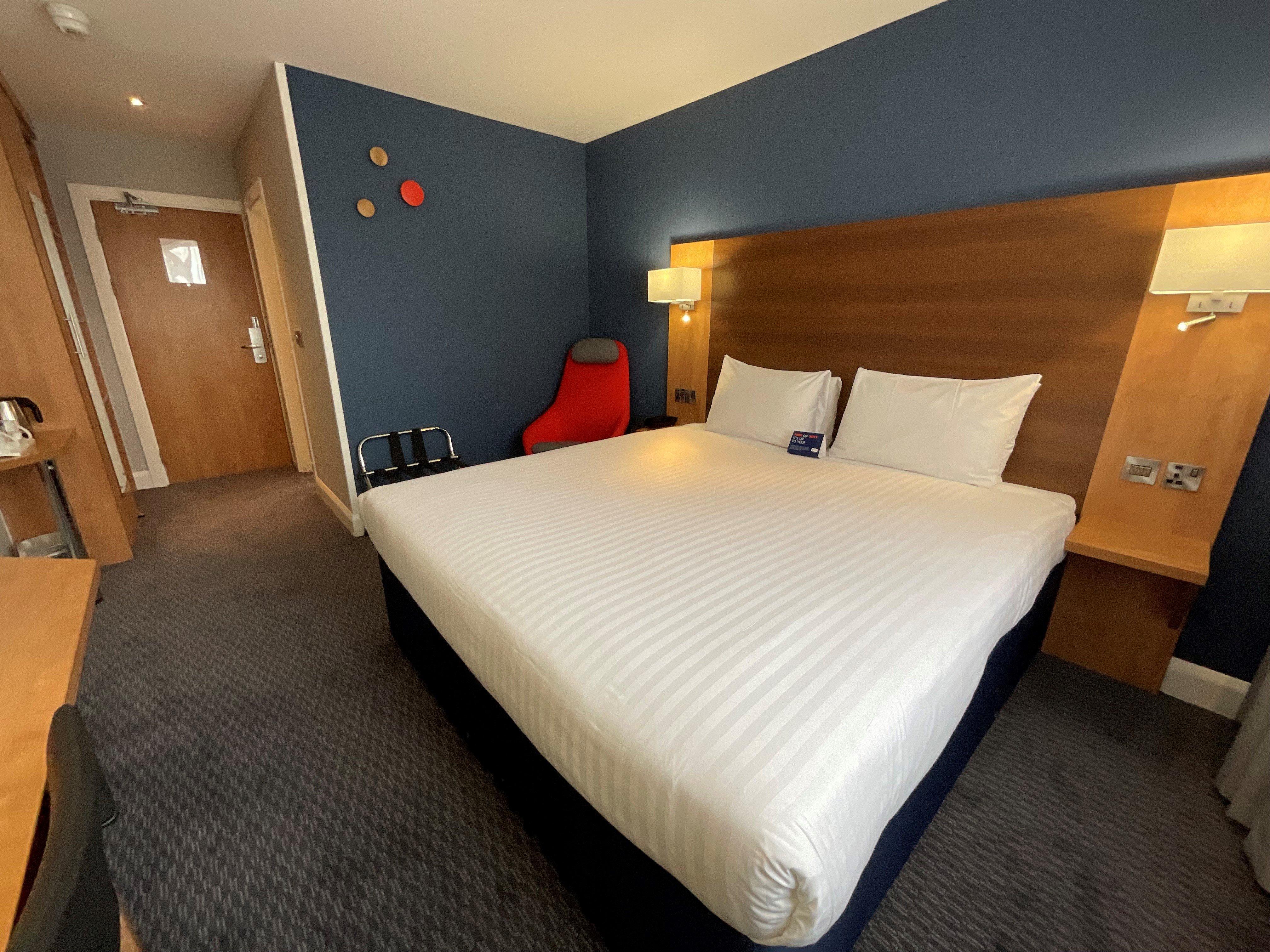 holiday inn express nuneaton by ihg