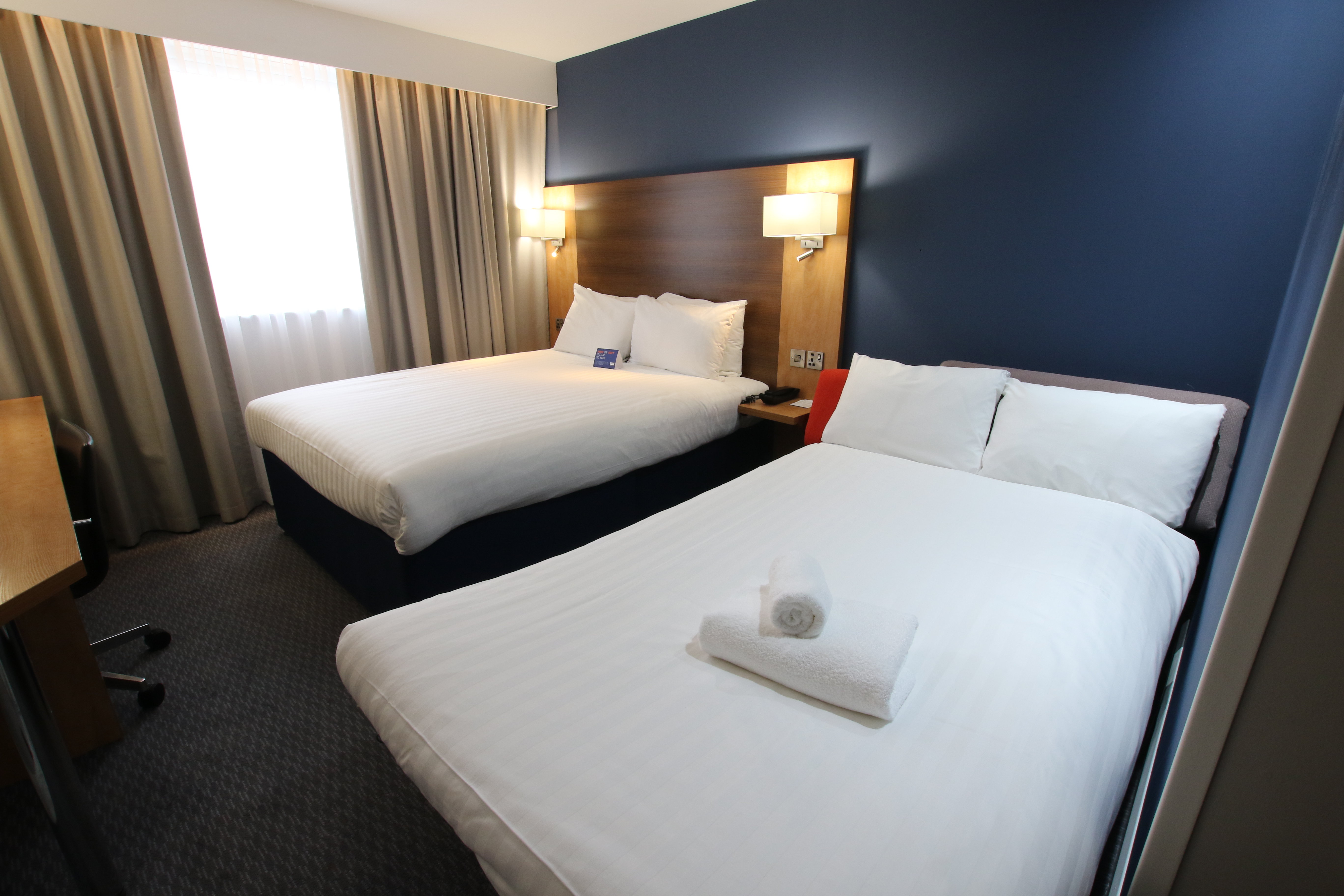 holiday inn express nuneaton by ihg