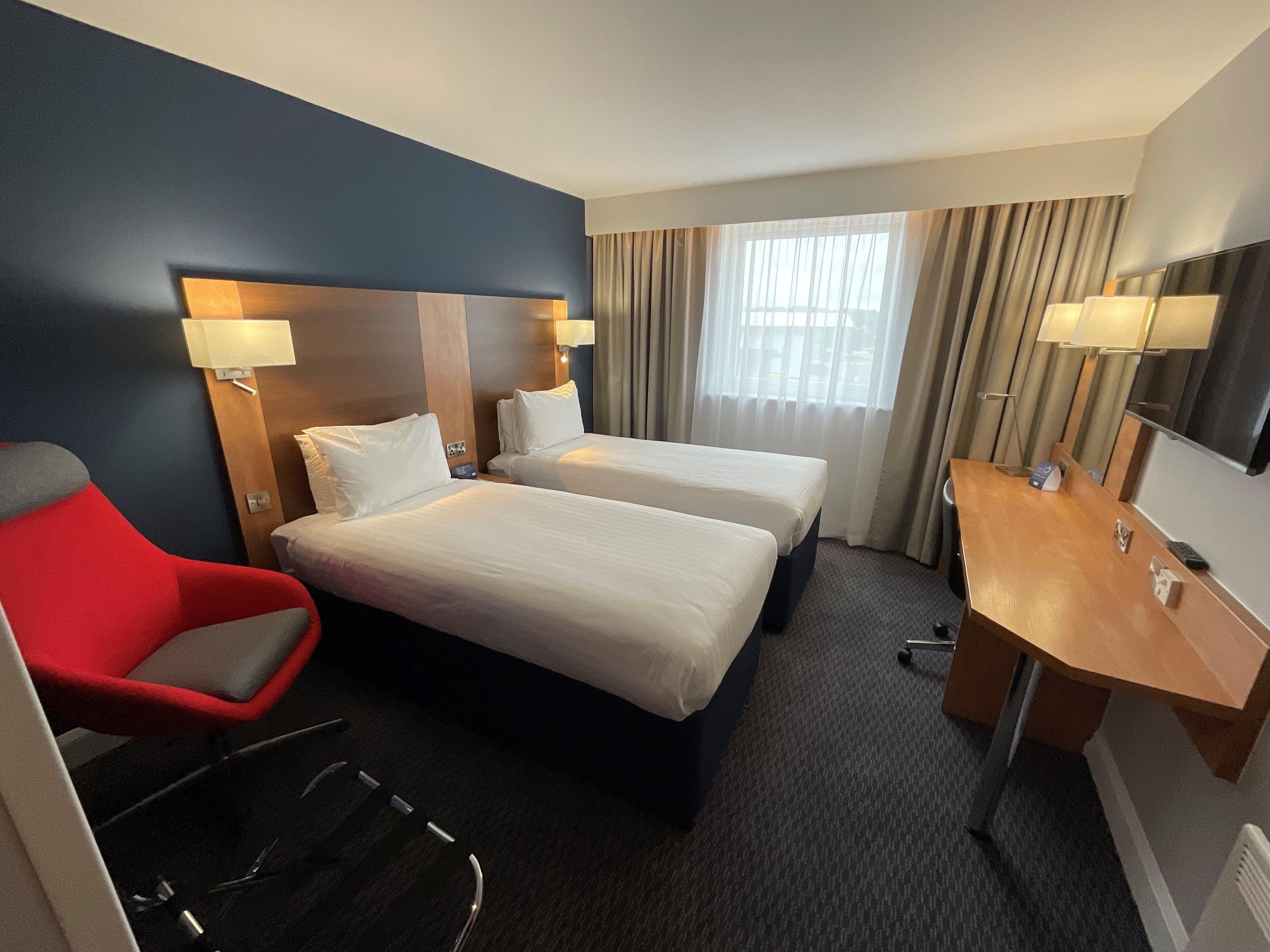 holiday inn express nuneaton by ihg