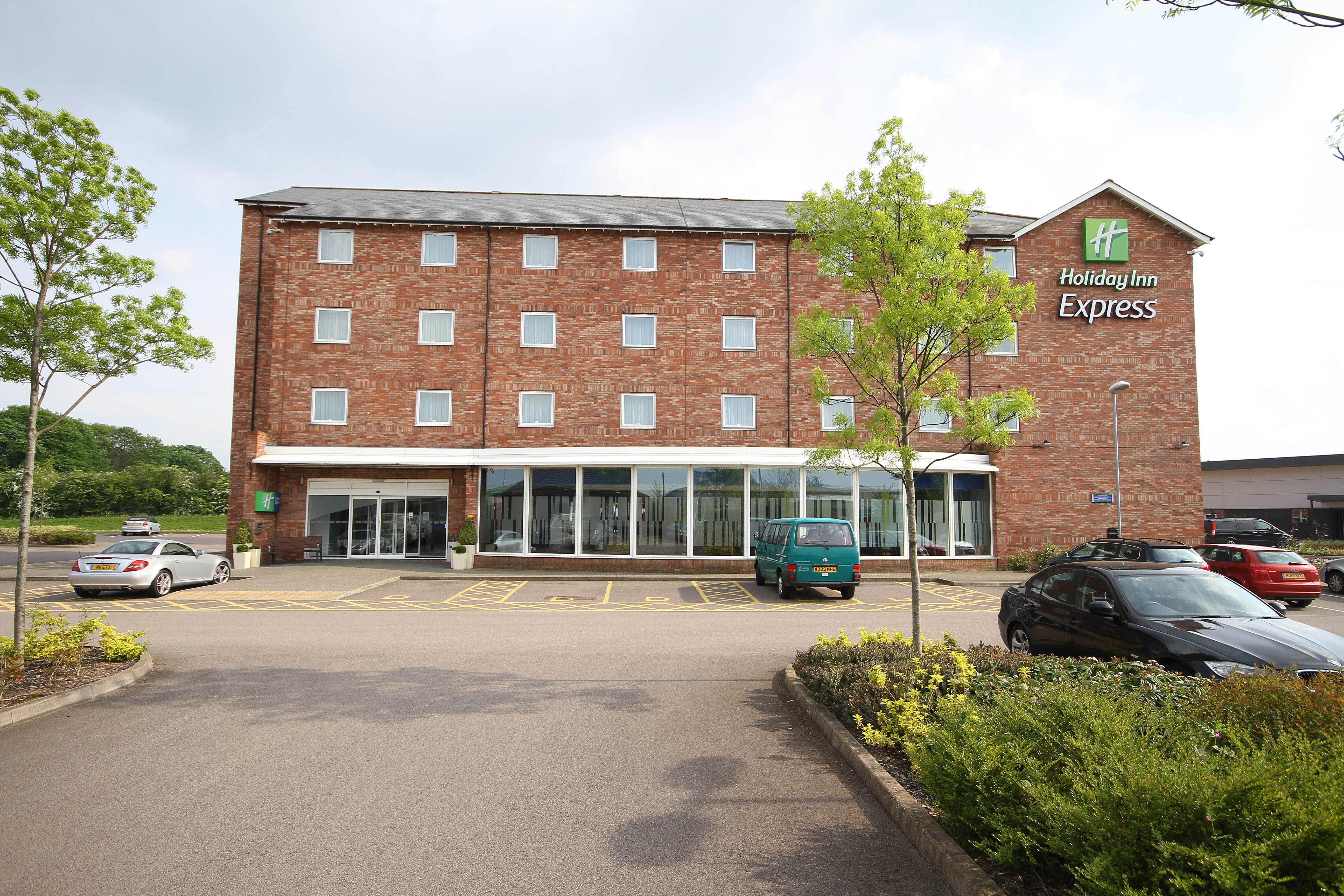 holiday inn express nuneaton by ihg