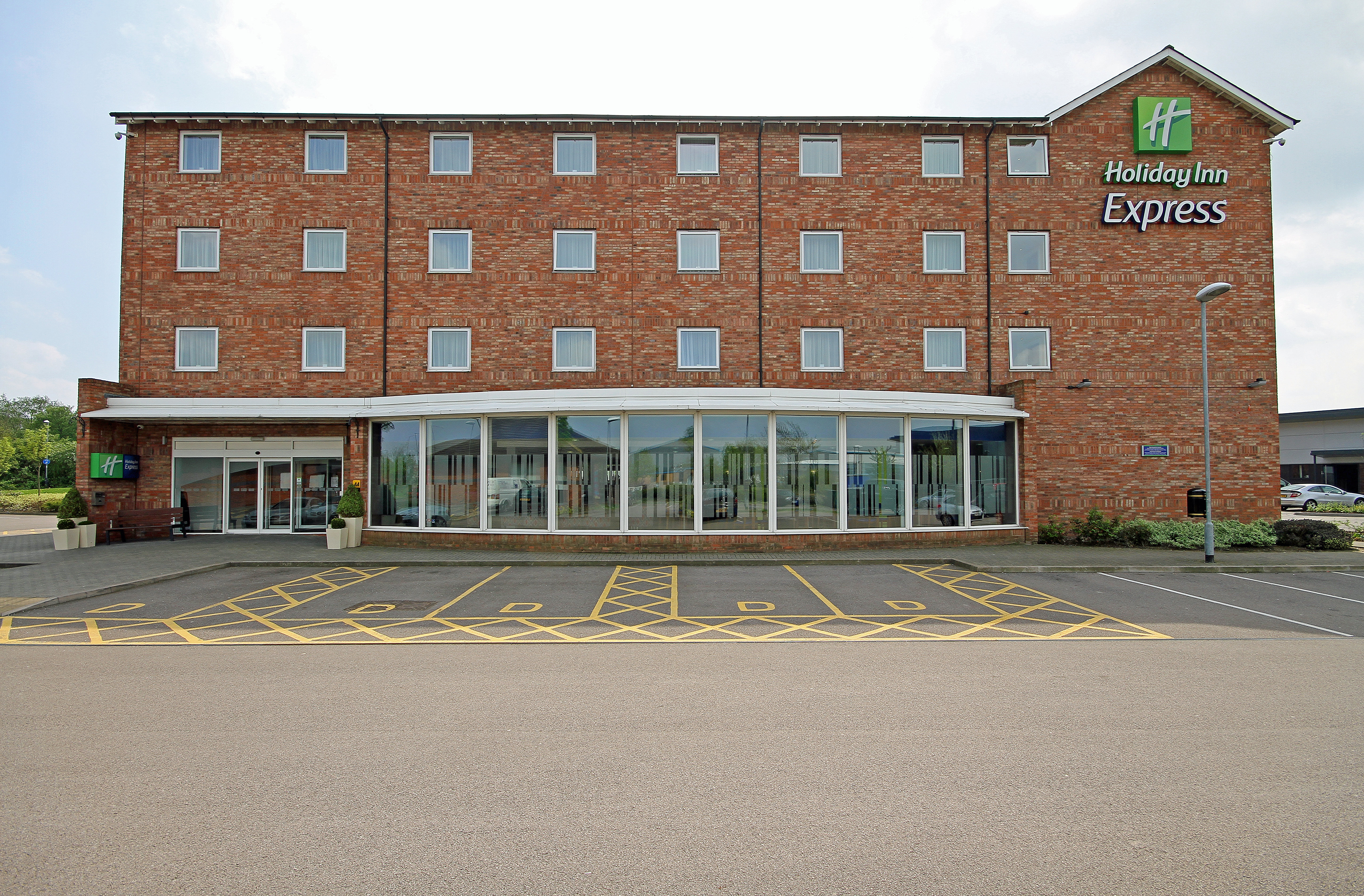 holiday inn express nuneaton by ihg