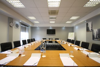 holiday inn express nuneaton by ihg