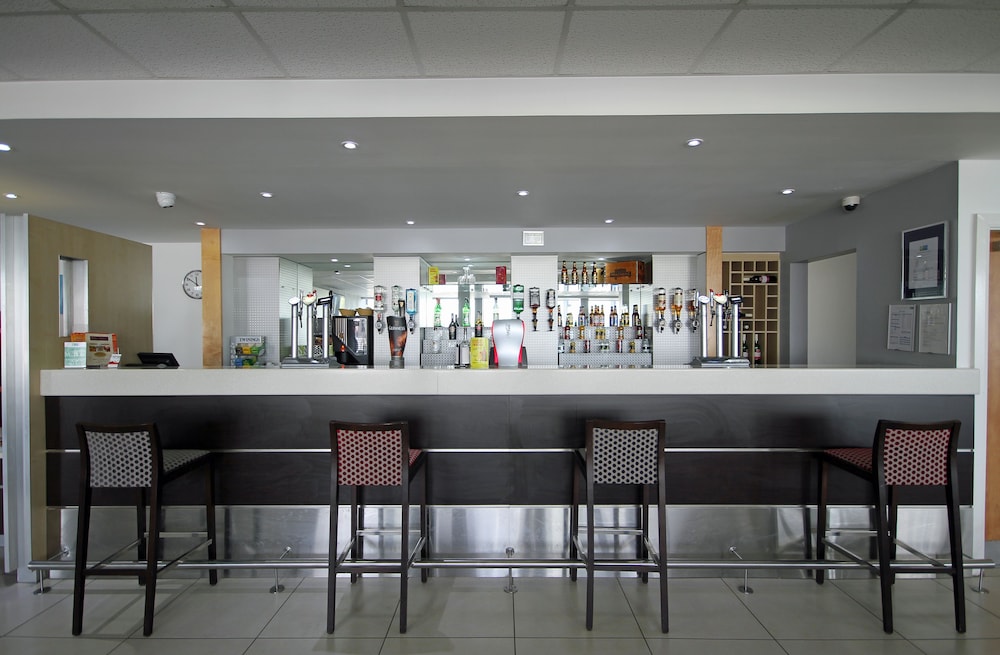 holiday inn express nuneaton by ihg