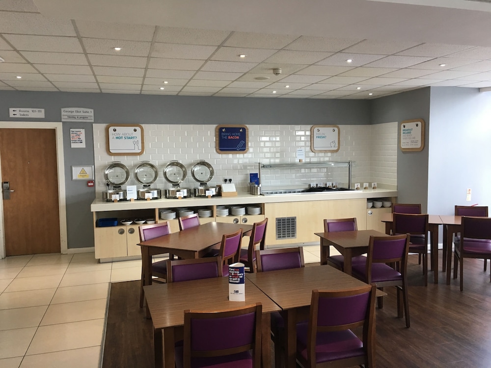 holiday inn express nuneaton by ihg