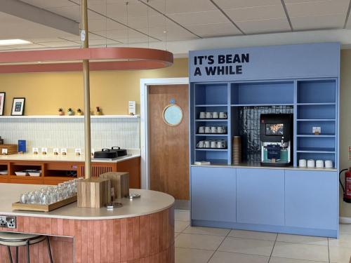 holiday inn express nuneaton by ihg