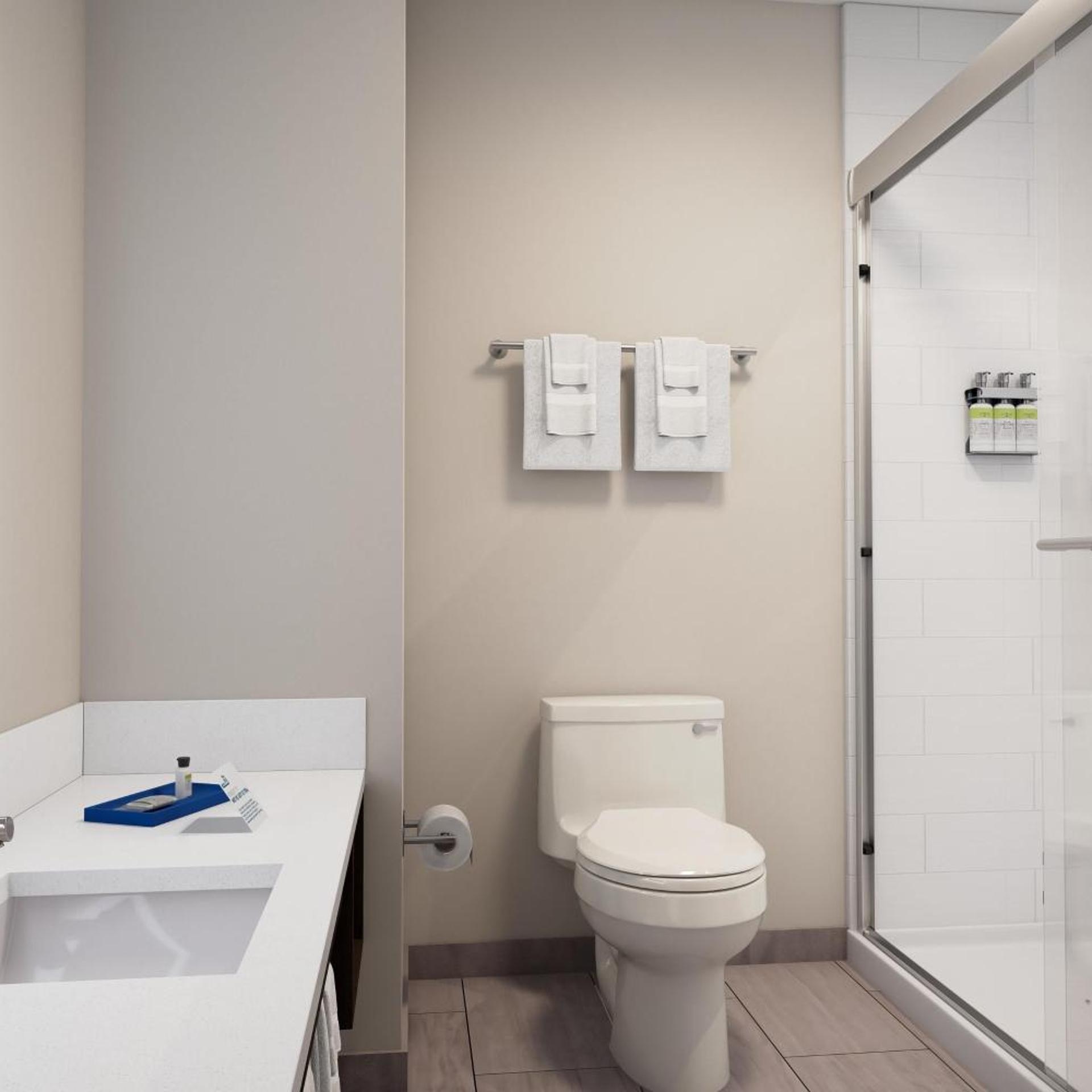 holiday inn express evansville west by ihg