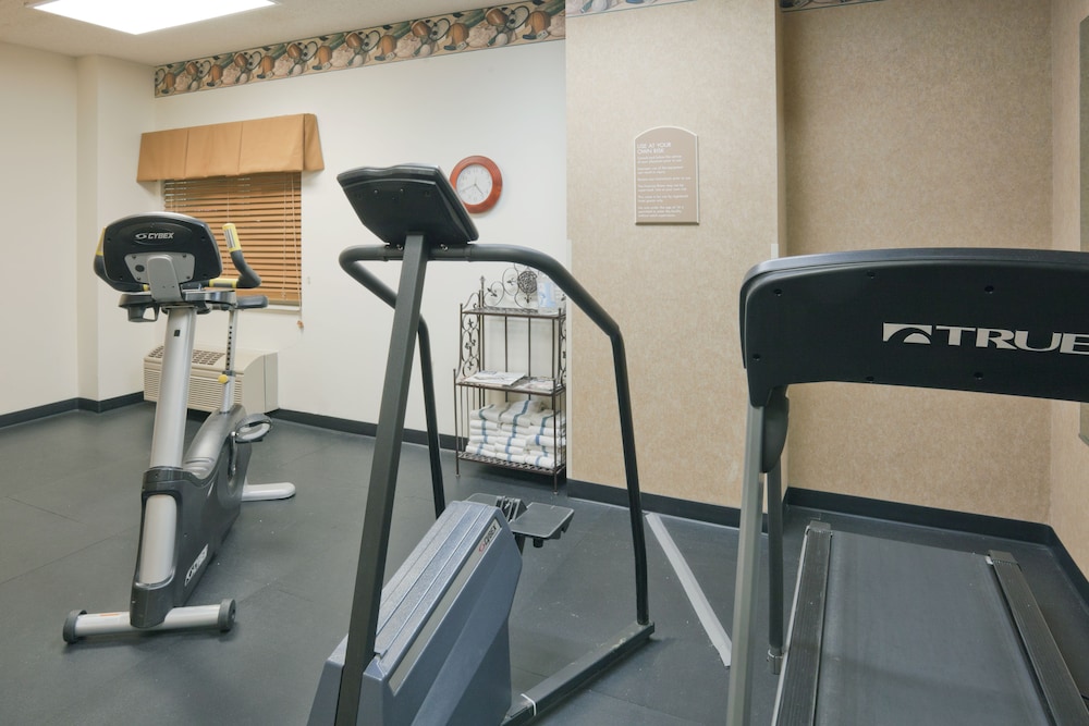 holiday inn express evansville west by ihg