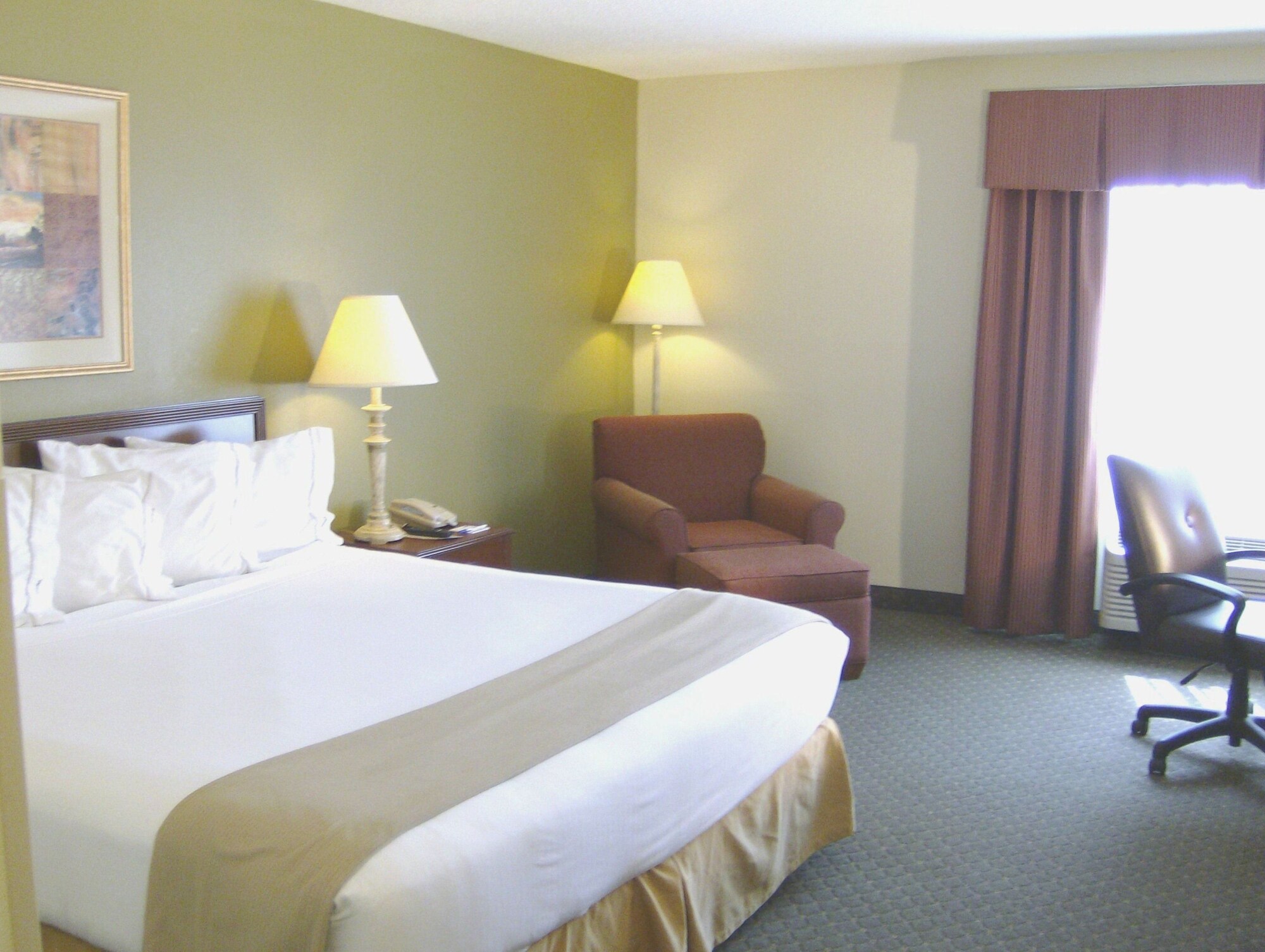 holiday inn express evansville west by ihg