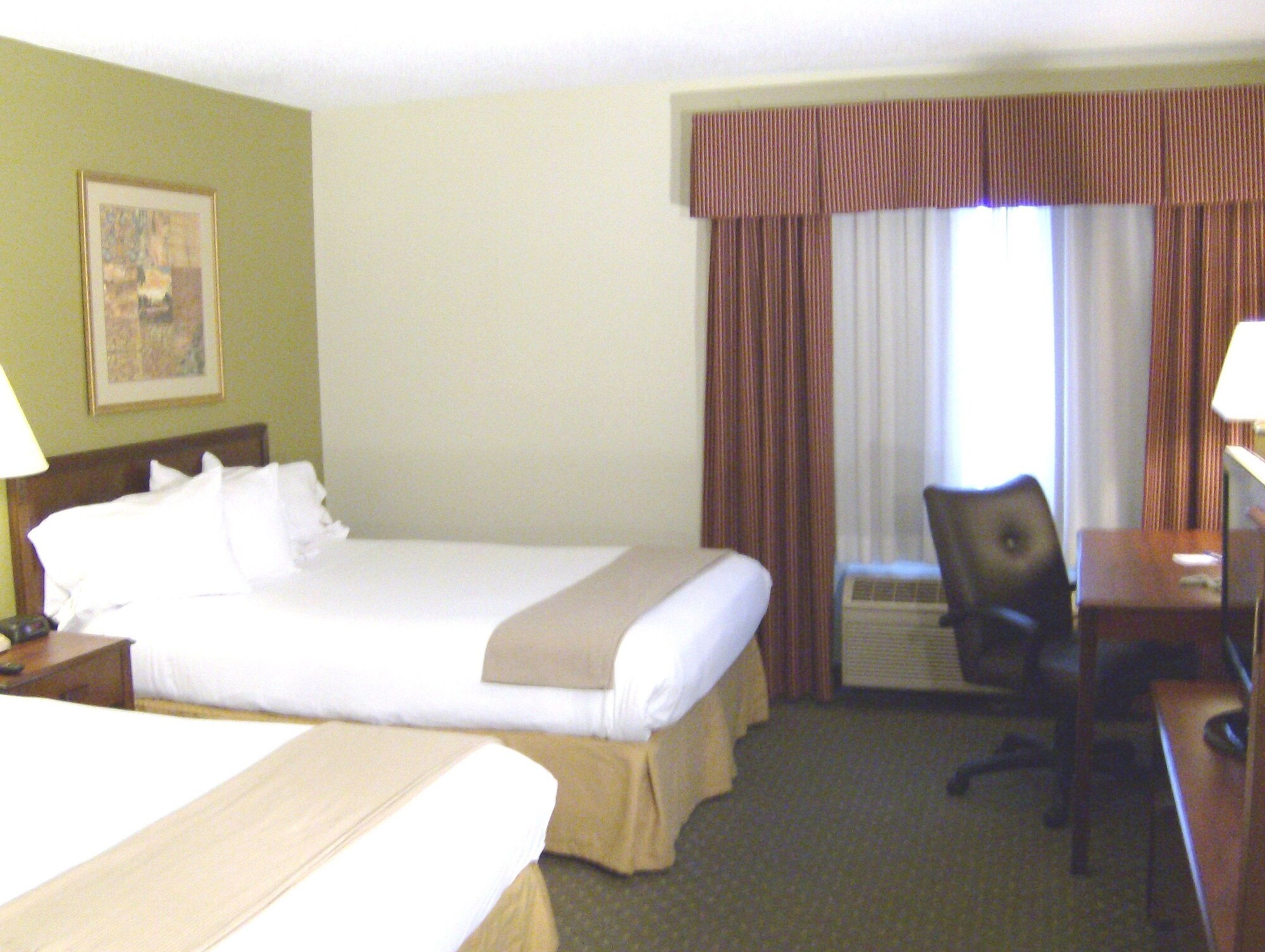 holiday inn express evansville west by ihg