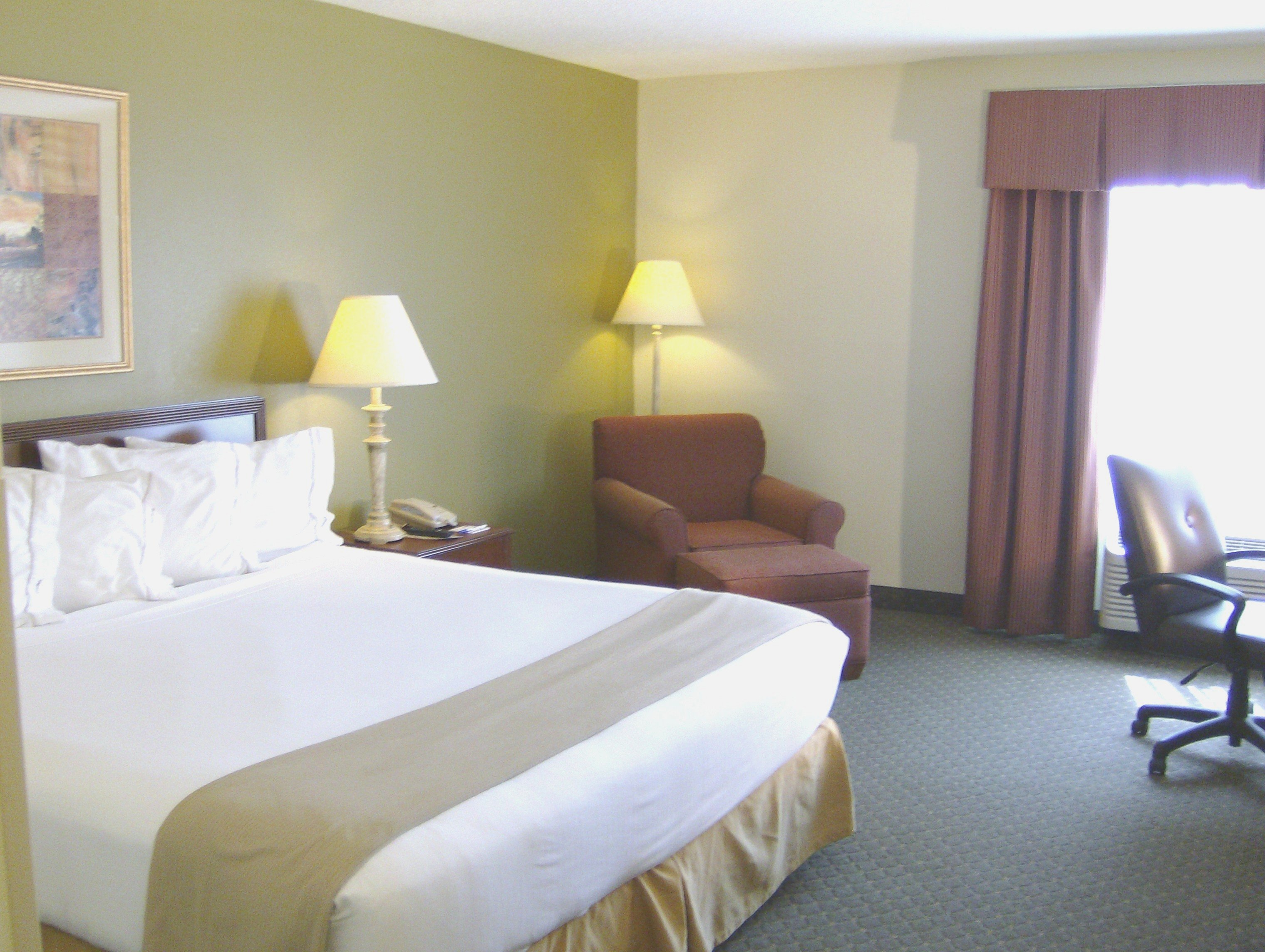 holiday inn express evansville west by ihg