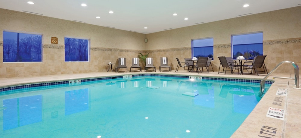 holiday inn express evansville west by ihg