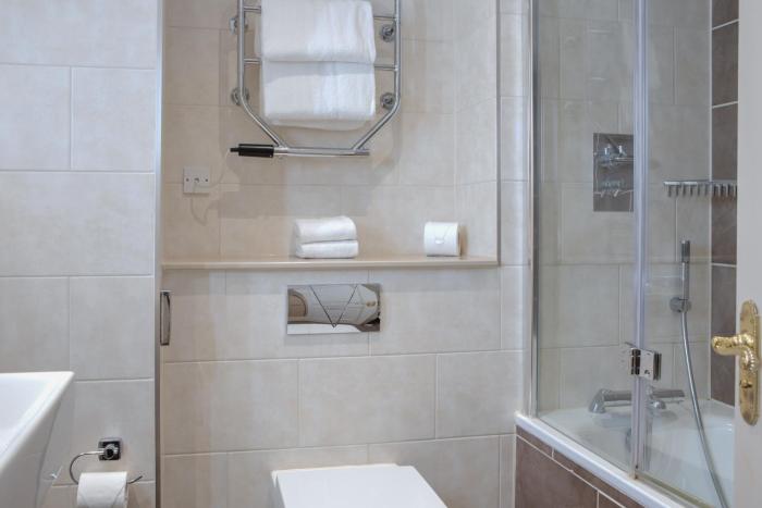 sunday box hill burford bridge hotel