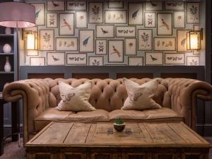 sunday box hill burford bridge hotel