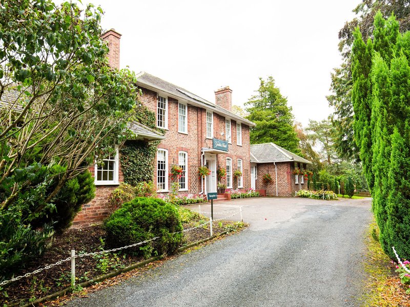 the gables hotel