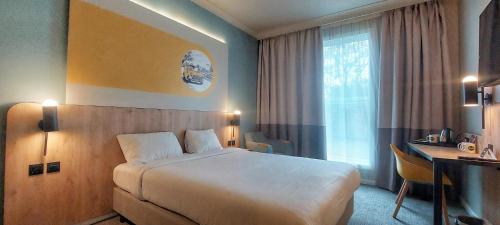 B&B Hotel London Heathrow,Egham>>Colnbrook,3 star