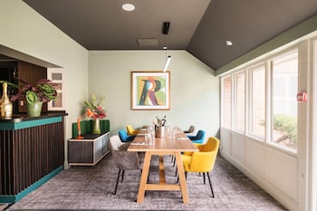 holiday inn reading west by ihg