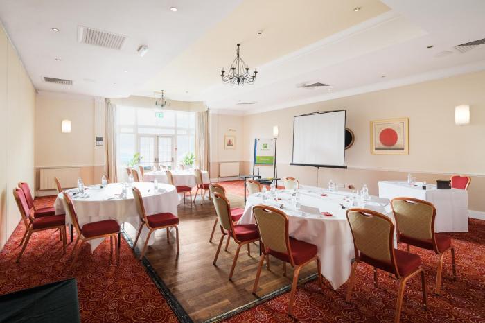 holiday inn reading west by ihg