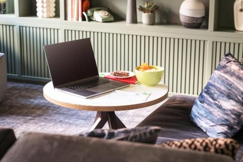 holiday inn reading west by ihg