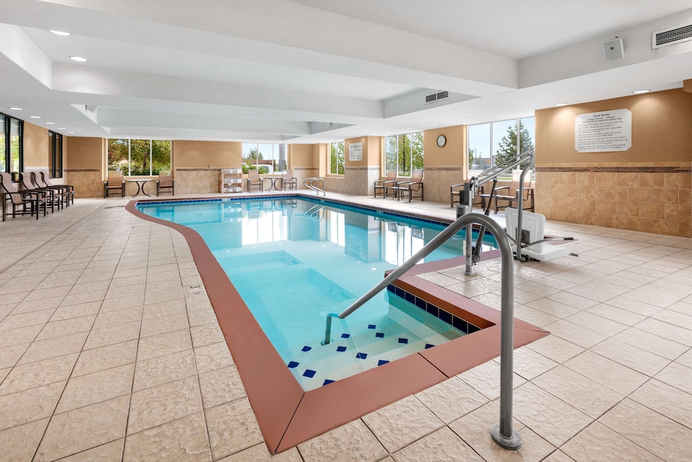 hampton inn and suites fairbanks