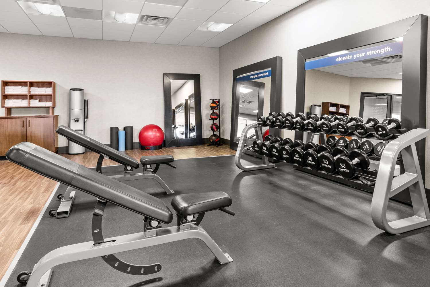 hampton inn and suites fairbanks